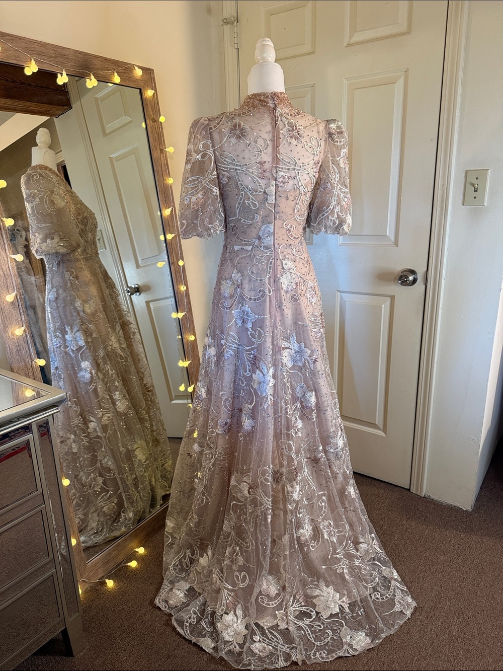 MAC DUGGAL
Pink Queen Anne Puff Sleeve Embroidered A-Line Gown - Picture 10 of 15